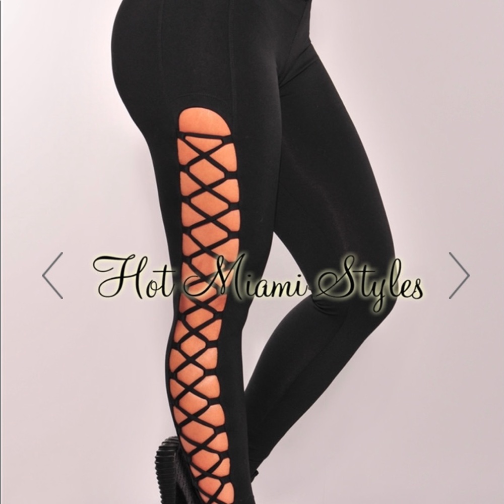 Lace up leggings SOLD